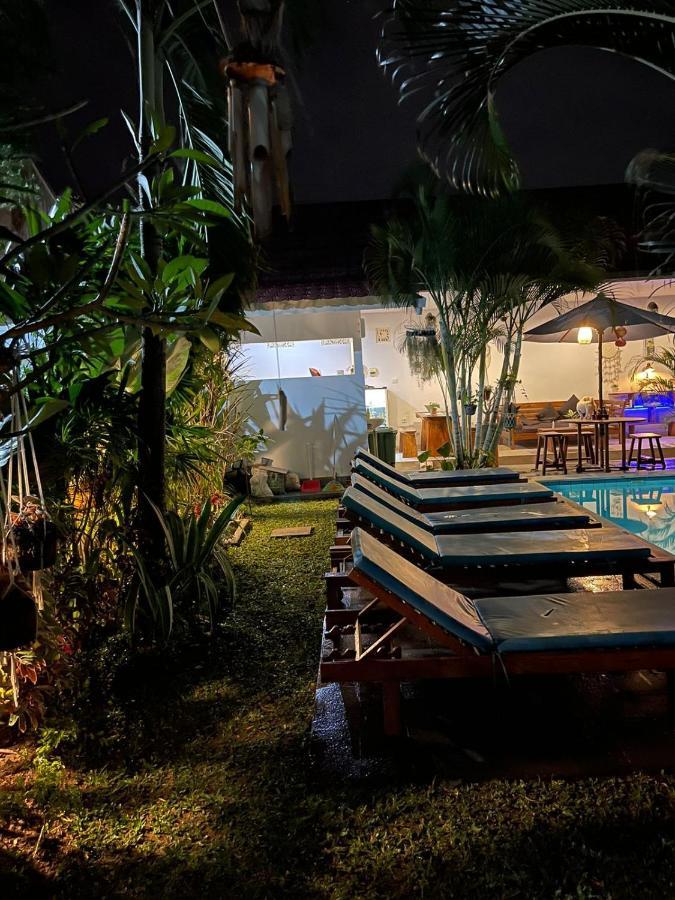 Canggu Nadi Guest House Buitenkant foto